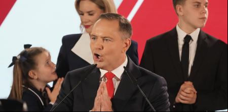 Nawrocki ejercerá su veto ultranacionalista como presidente de Polonia y deja muy tocado al primer ministro Tusk