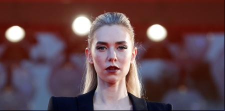 Vanessa Kirby anuncia su embarazo durante la première de 'Los Cuatro Fantásticos: Primeros Pasos'
