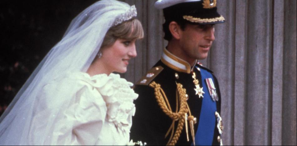 El vestido de novia de lady Di logra un acuerdo entre los príncipes Guillermo y Harry
