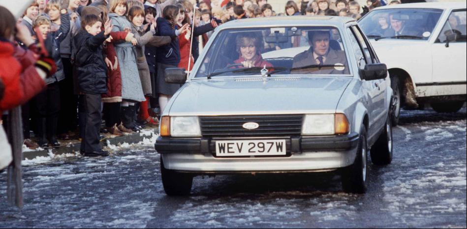 Qué fue del coche que le regaló el príncipe Carlos a Lady Di