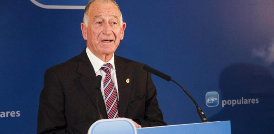 Gabriel Amat, el todopoderoso líder del PP en Almería, renuncia a la reelección