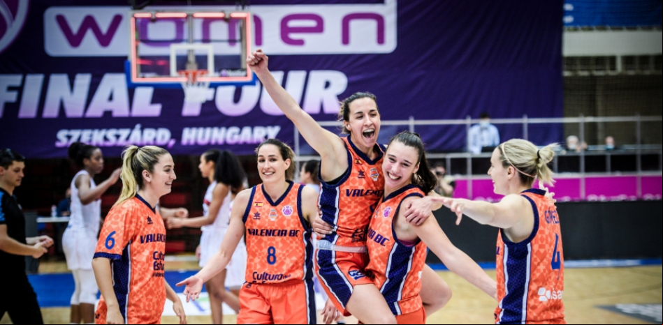 El Valencia Basket gana su primera Eurocup en un final de infarto (81-82)
