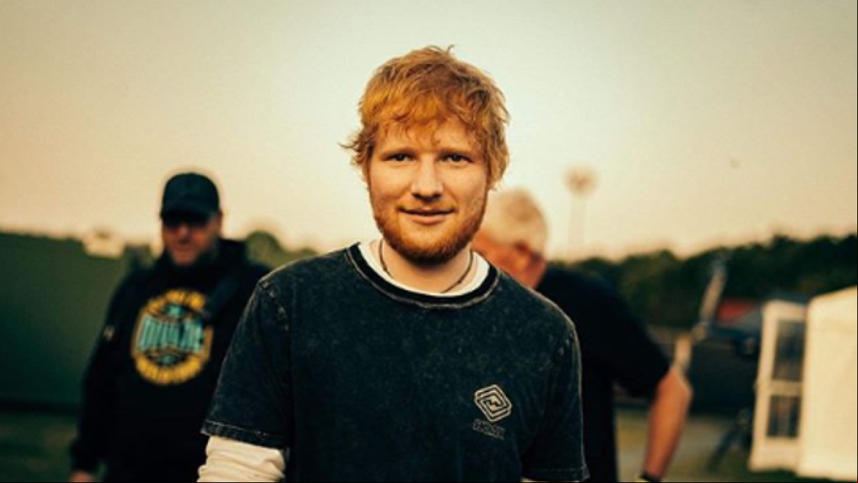 Ed Sheeran creyó que era gay de niño por su poca masculinidad