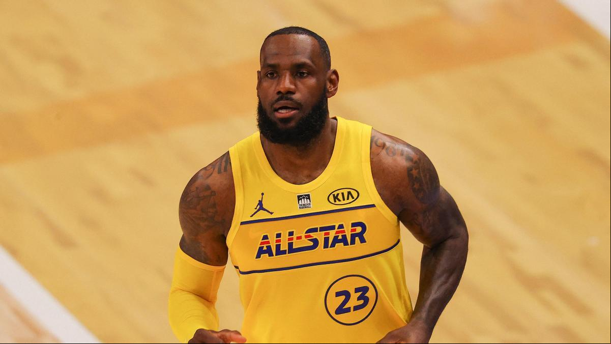 LeBron James y Giannis Antetokounmpo elegidos capitanes del All-Star de la NBA