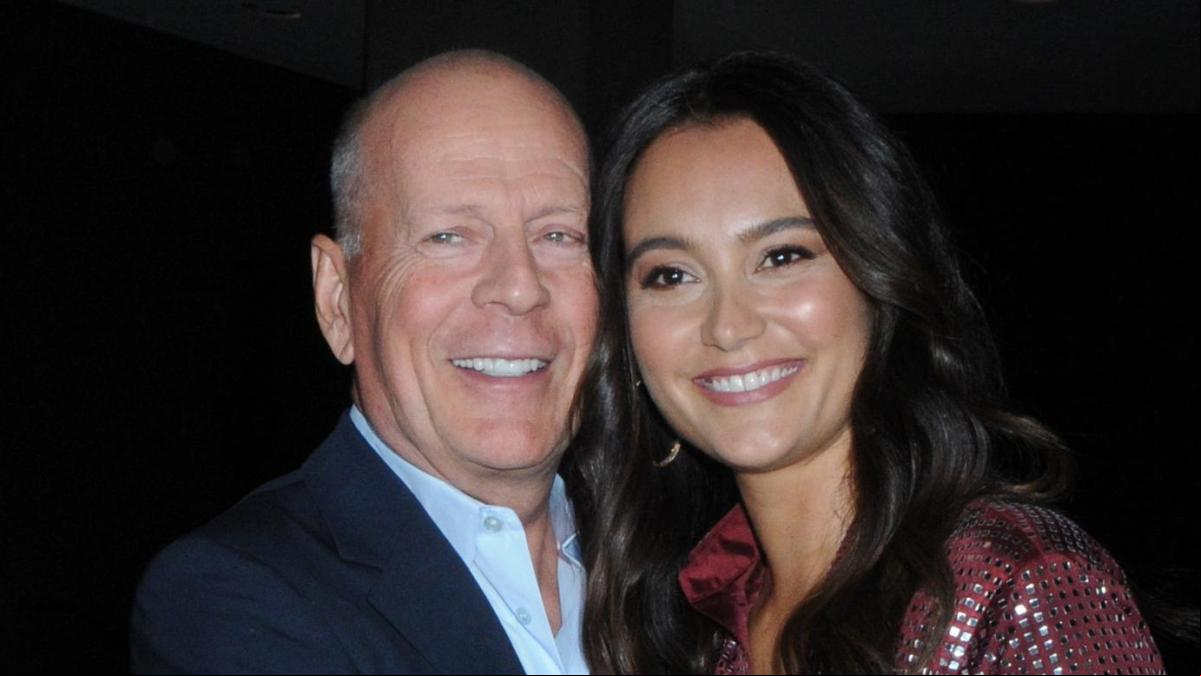 Conoce a Emma Heming, la mujer que no se separa de Bruce Willis tras su nuevo diagnóstico