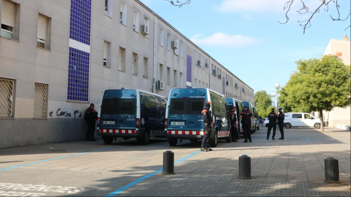 Mossos y Policía Local buscan a los autores de un tiroteo en El Prat de Llobregat