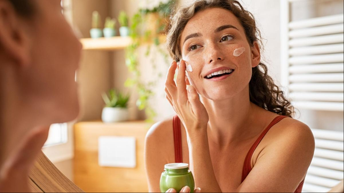 “La centella asiática es una de las plantas más demandadas en Asia por sus beneficios antiinflamatorios, antioxidantes y cicatrizantes”, según los expertos de Uriage