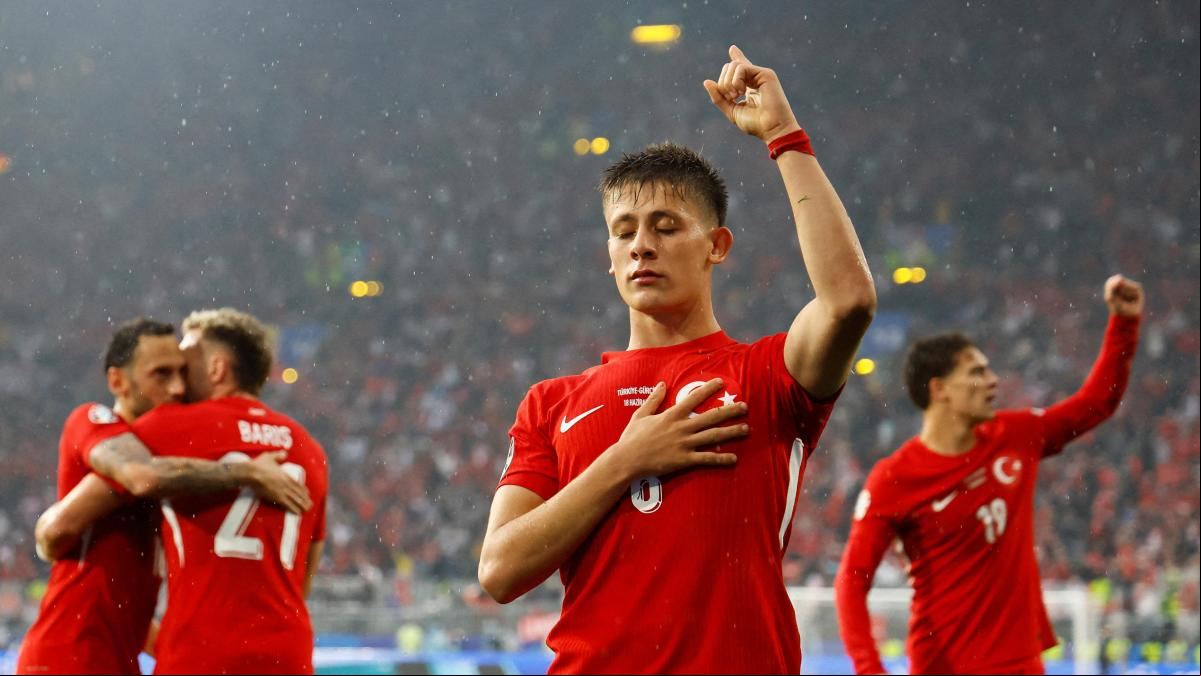 Veinte años separan a Güler y Cristiano, el duelo de la jornada