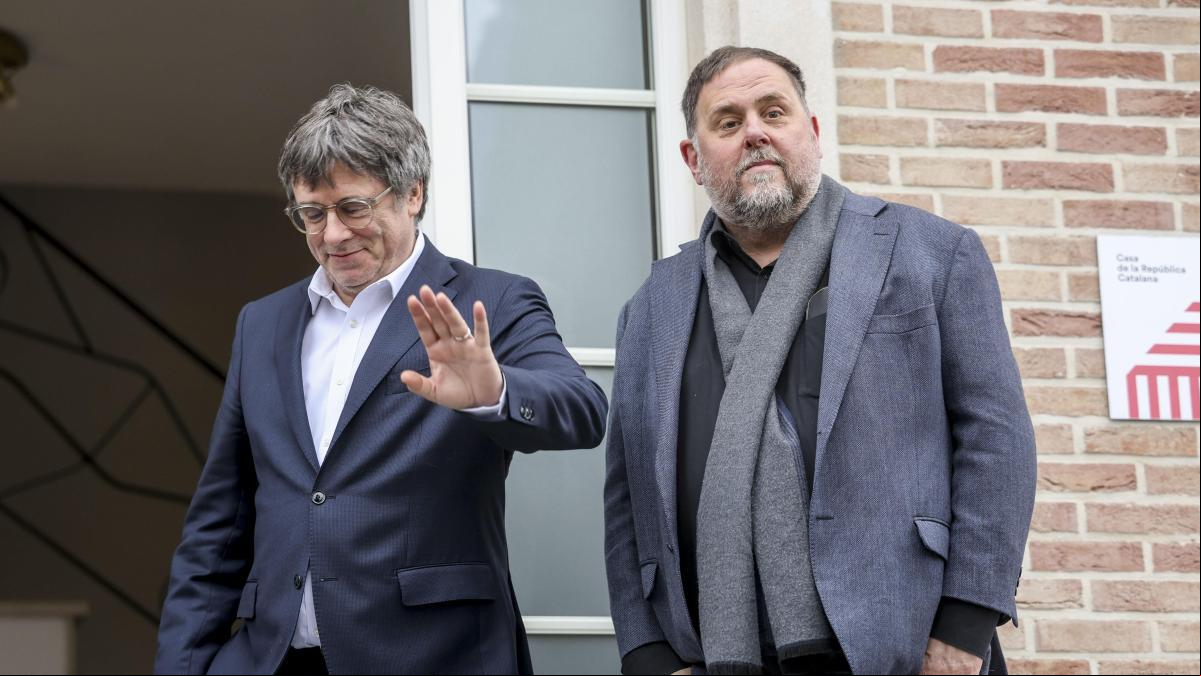 Una sentencia que no despeja el futuro de Puigdemont ni de Junqueras Una sentencia que no despeja el futuro de Puigdemont ni de Junqueras