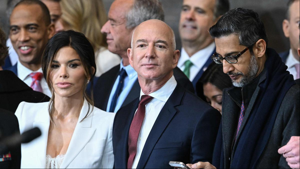 Bezos interviene en la sección de opinión del Washington Post para promover las “libertades individuales y el libre mercado”