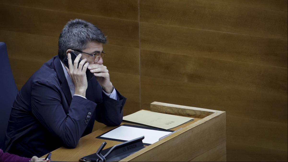 El misterio de la llamada de Mazón el minuto antes de lanzarse la alarma por la dana el 29-O