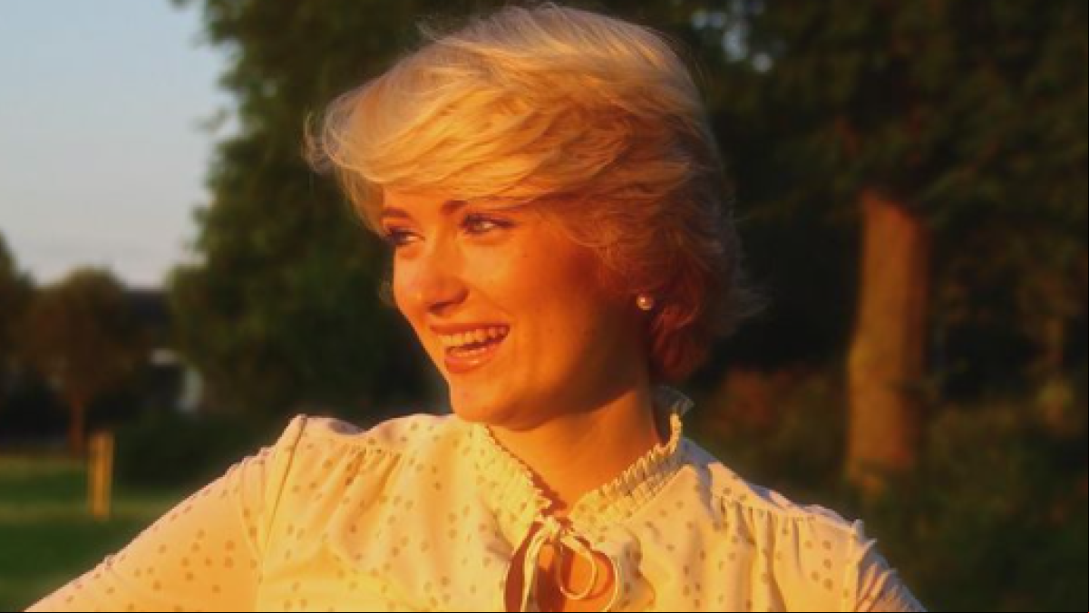Así es la influencer que ha triunfado por su gran parecido con Lady Di