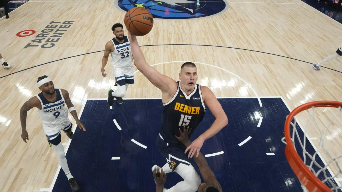 Los Nuggets empatan las semifinales ante los Timberwolves con otra exhibición de Jokic