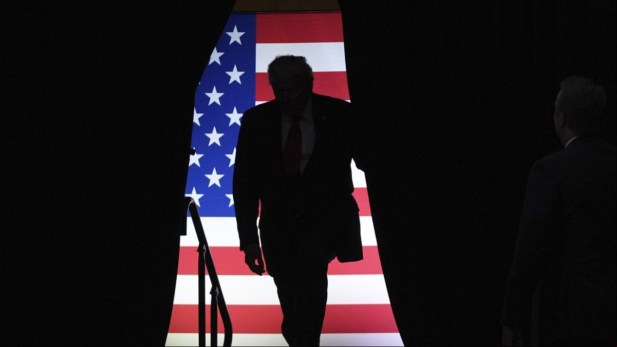 Trump mete a Estados Unidos en la era del autoritarismo
