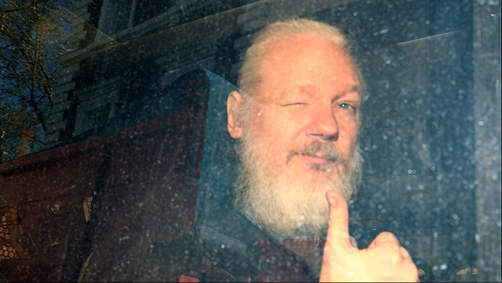 Moreno afirma que Assange trataba a trabajadores como “sirvientes”