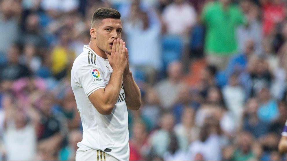 Jovic y Mendy, titulares con el Real Madrid ante el Villarreal en el estadio de La Cerámica
