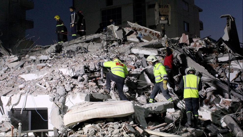 Ascienden a más de 20 los muertos por el terremoto de Albania
